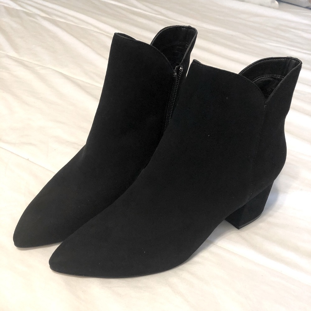 NEW black boots